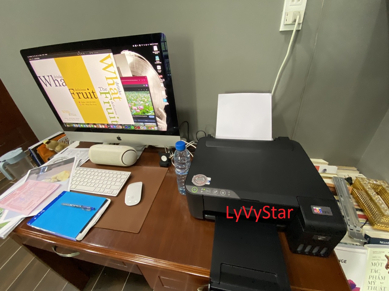 Máy in màu sẽ giúp giáo viên tiết kiệm thời gian và giảm chi phí đáng kể. Máy in màu sẽ giúp giáo viên tiết kiệm thời gian và giảm chi phí đáng kể.