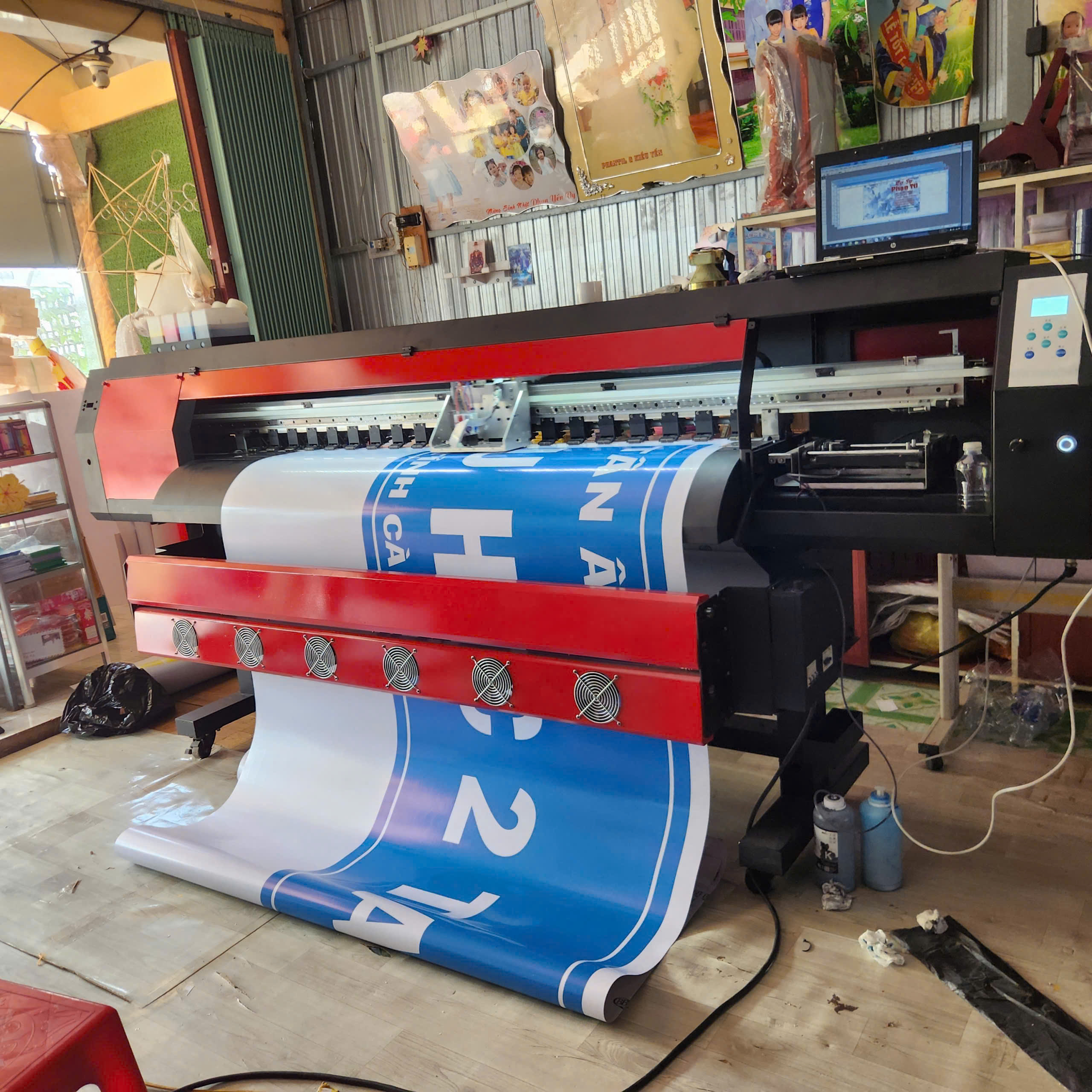 Top 3 đơn vị thu mua máy in quảng cáo, máy in decal, máy in bạt hiflex uy tín hiện nay Top 3 đơn vị thu mua máy in quảng cáo, máy in decal, máy in bạt hiflex uy tín hiện nay