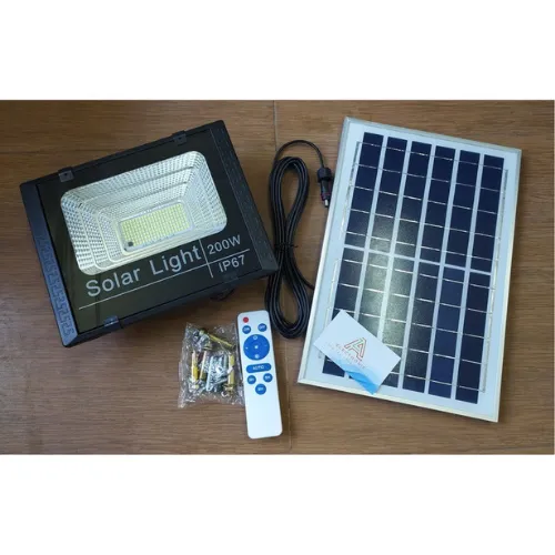 Đèn pha năng lượng mặt trời 1 khoang 200w giá rẻ