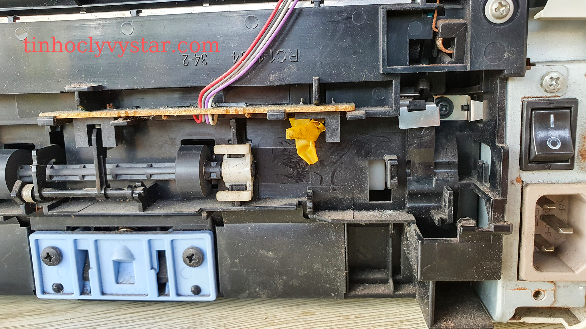 sửa máy in không nhận hộp mực tai Long Thành Đồng Nai Thường xuyên vệ sinh máy in tránh tình trạng sensol máy in bị giơ, bẩn