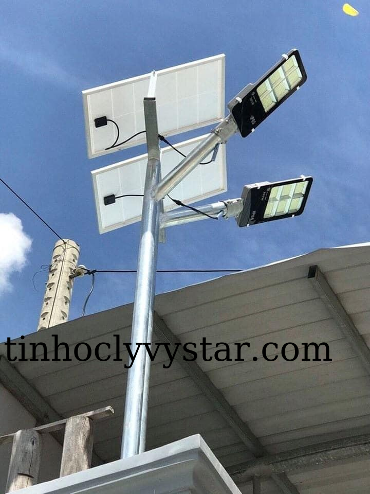 600 Đèn pha năng lượng mặt trời.