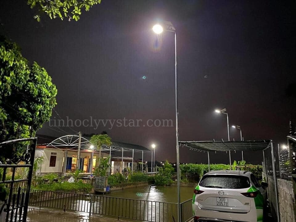 đèn pha năng lượng nặt trời Thích nghi với mọi điều kiện môi trường