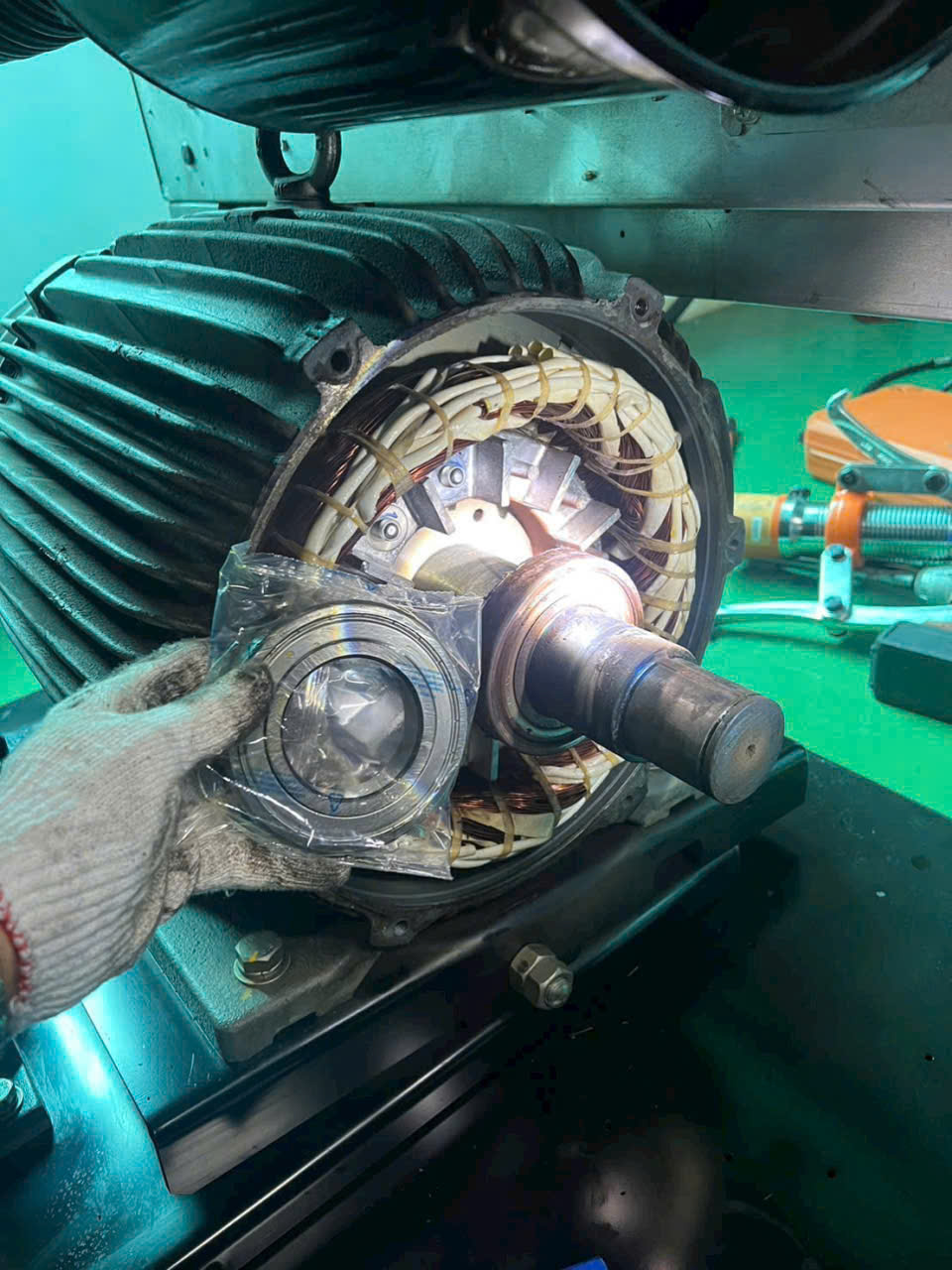 mô tơ máy nén khí