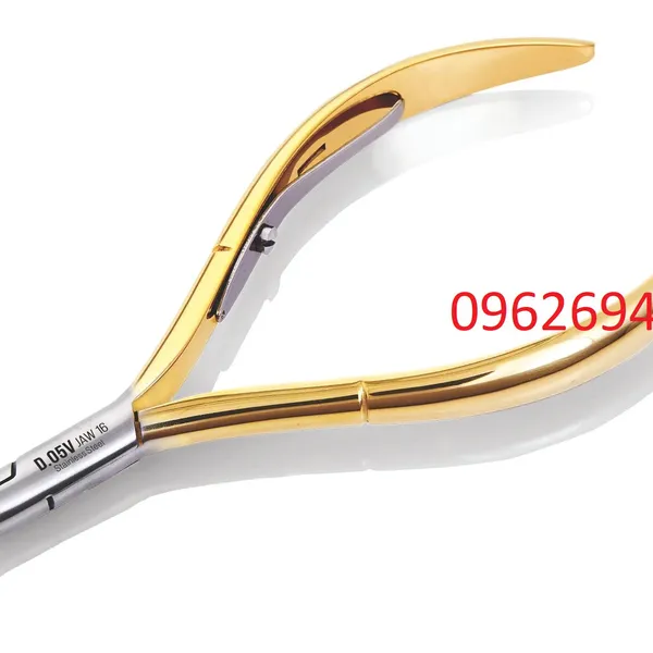Kềm Nghĩa D05 Vàng – Mẫu kềm mạ vàng cao cấp cho thợ nail đẳng cấp