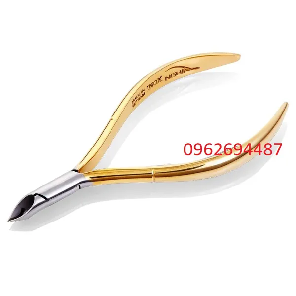 Kềm Nghĩa D05 Vàng – Mẫu kềm mạ vàng cao cấp cho thợ nail đẳng cấp
