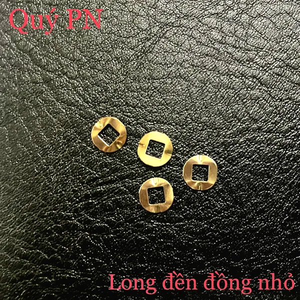 Long đền đồng nhỏ