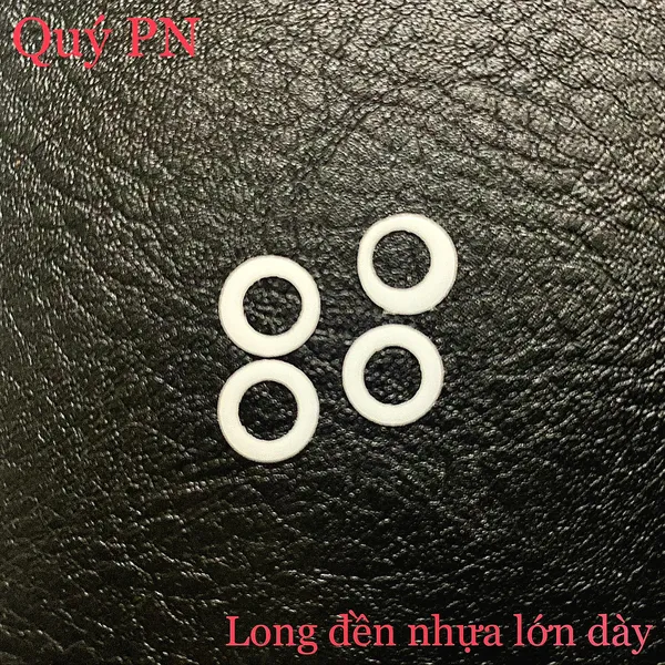 Long đền nhựa lớn dày