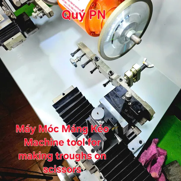 Máy móc máng kéo