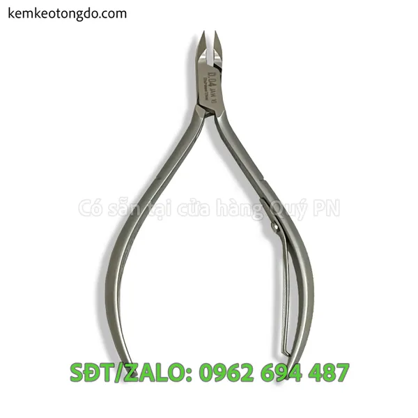 Kềm Nghĩa D04 – Lựa chọn tinh gọn cho thợ nail ưa sự linh hoạt