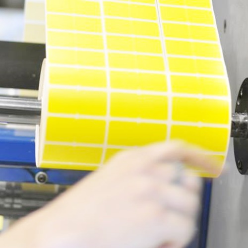 Lớp đế của decal chắc chắn Lớp đế của decal chắc chắn