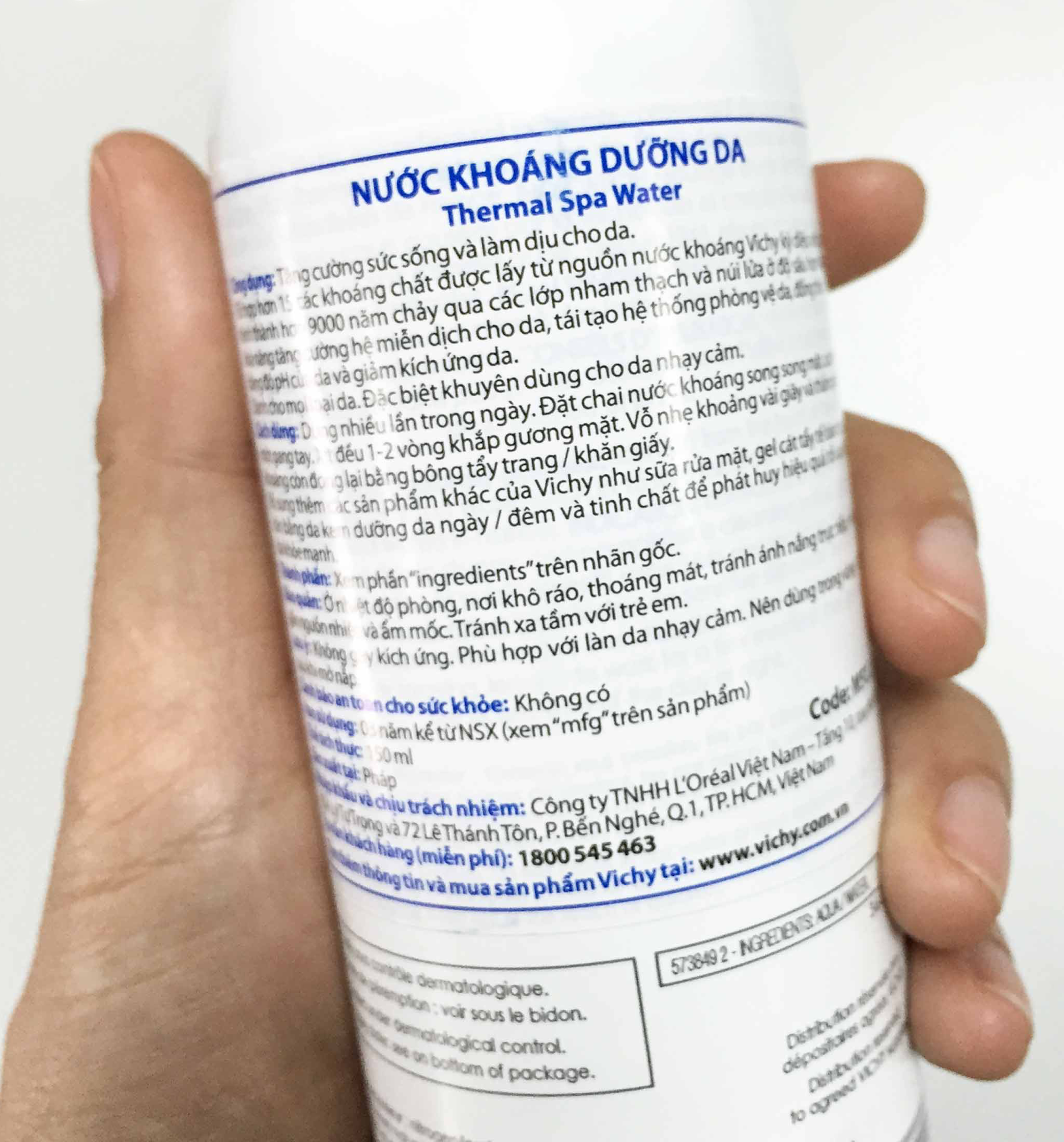 Xịt khoáng nhập khẩu có dán tem nhãn phụ Xịt khoáng nhập khẩu có dán tem nhãn phụ