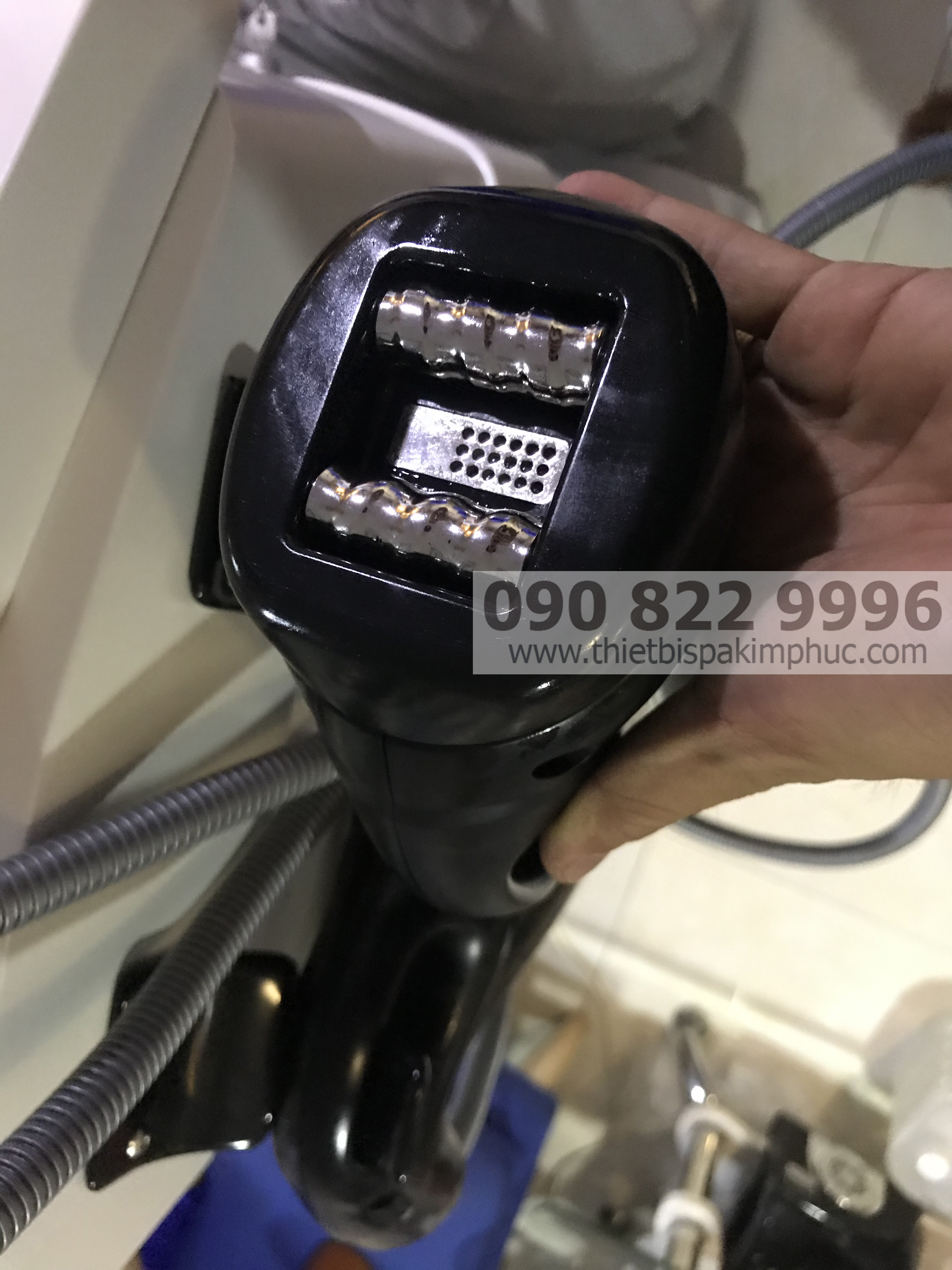 Tay cầm giảm béo 3 trong 1 D2 cavi plus Tay cầm giảm béo 3 trong 1 D2 cavi plus