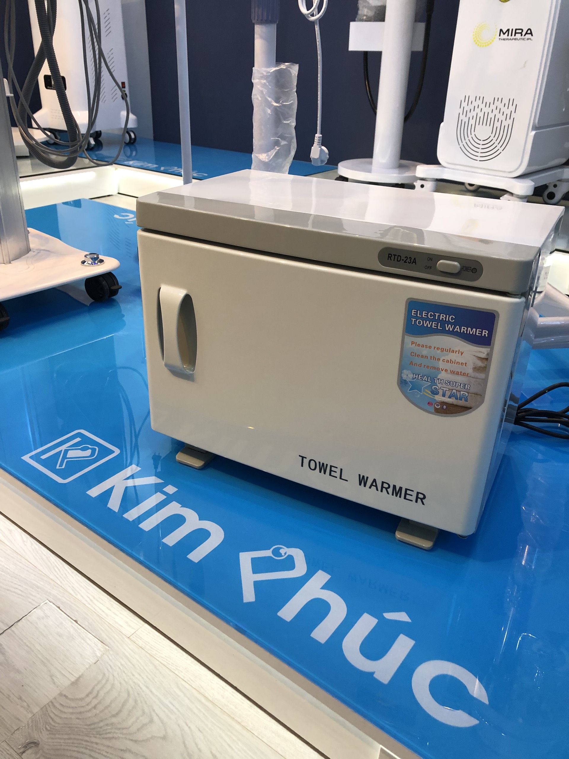 tủ hấp khăn 1 tầng rtd-23a tủ hấp khăn 1 tầng rtd-23a