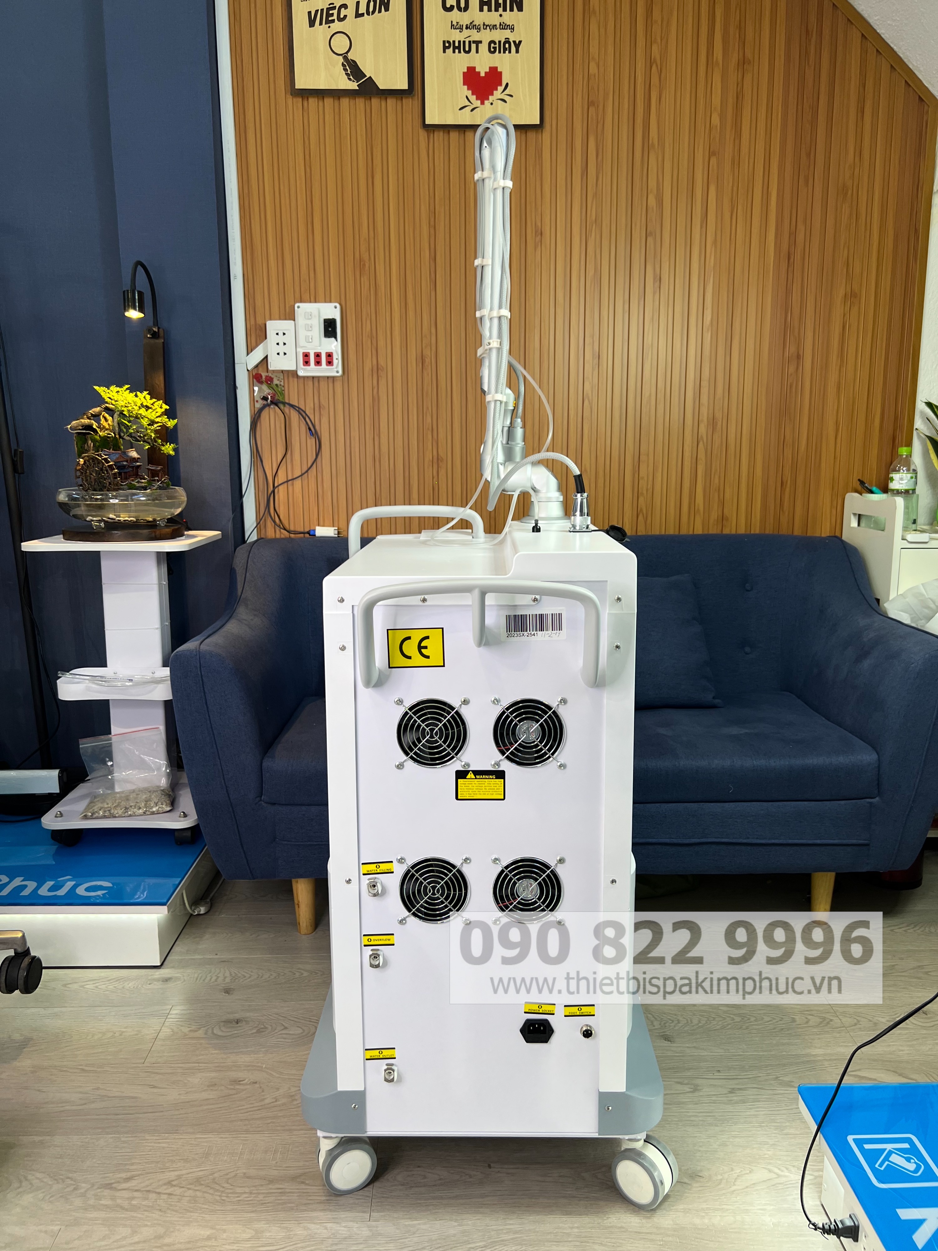 Máy Laser CO2 FRACTIONAL FOTONA Điều Trị Sẹo Máy Laser CO2 FRACTIONAL FOTONA Điều Trị Sẹo