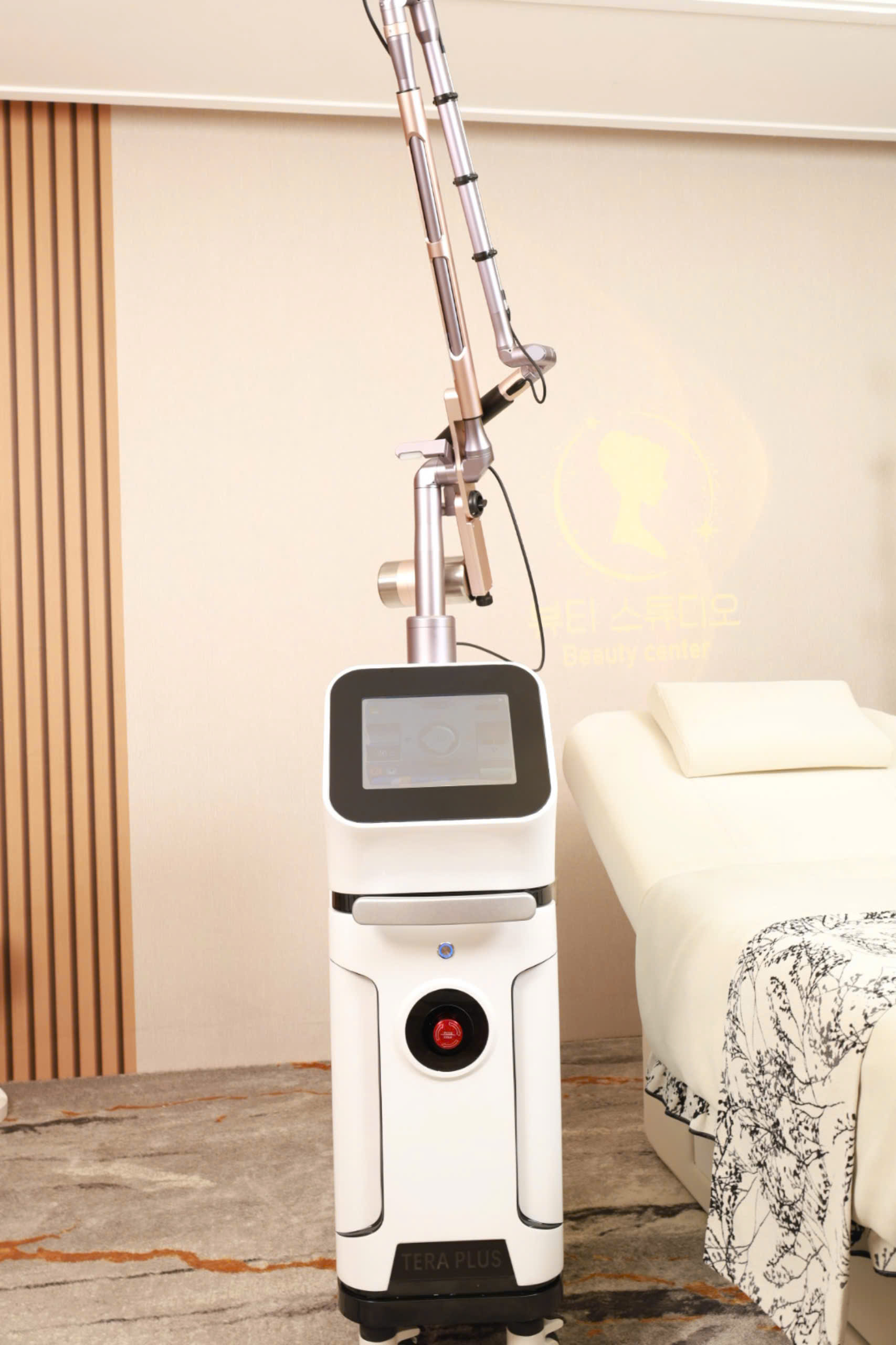 Máy Laser Trục Khuỷu TERA PLUS Máy Laser Trục Khuỷu TERA PLUS