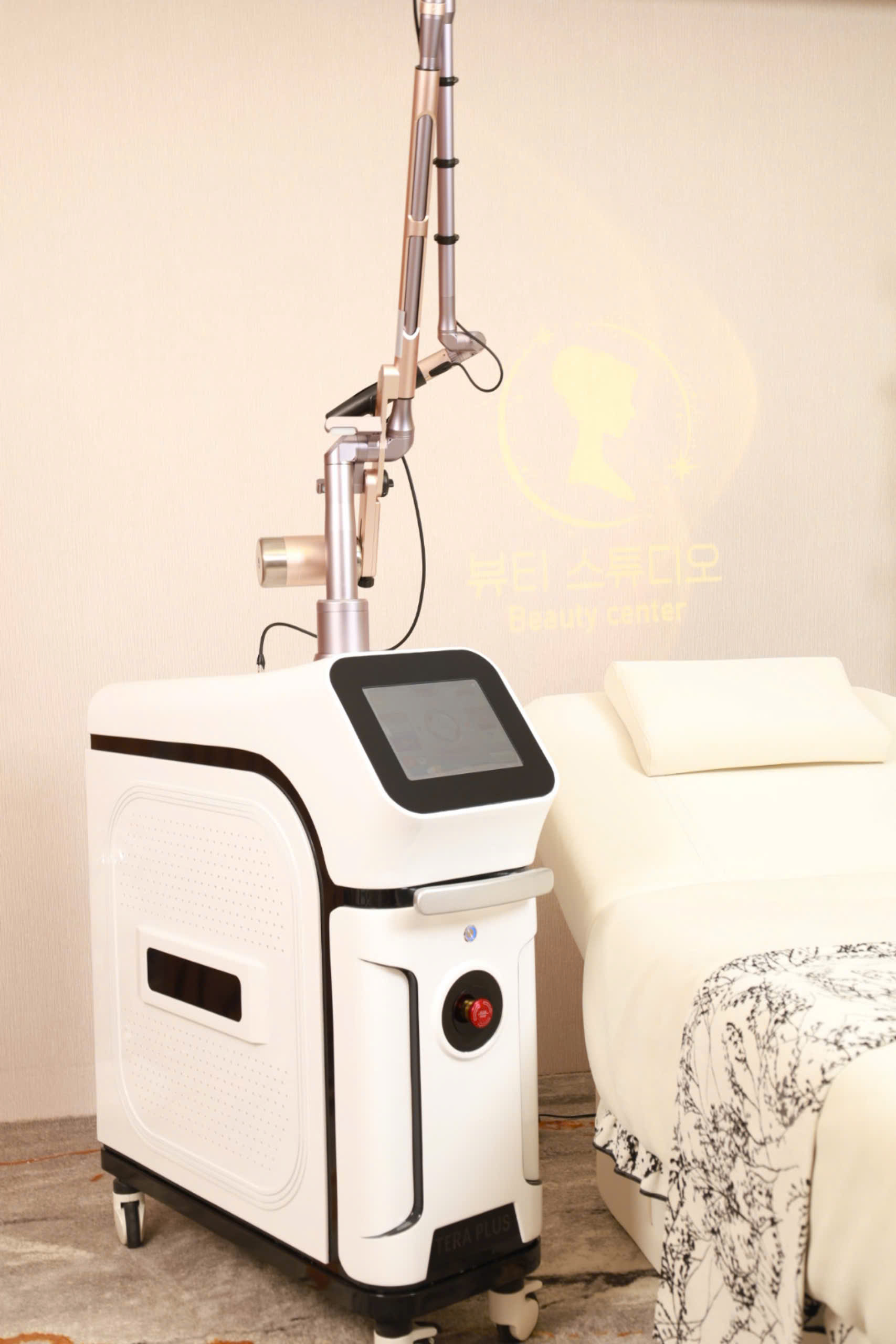 Máy Laser Trục Khuỷu TERA PLUS Máy Laser Trục Khuỷu TERA PLUS