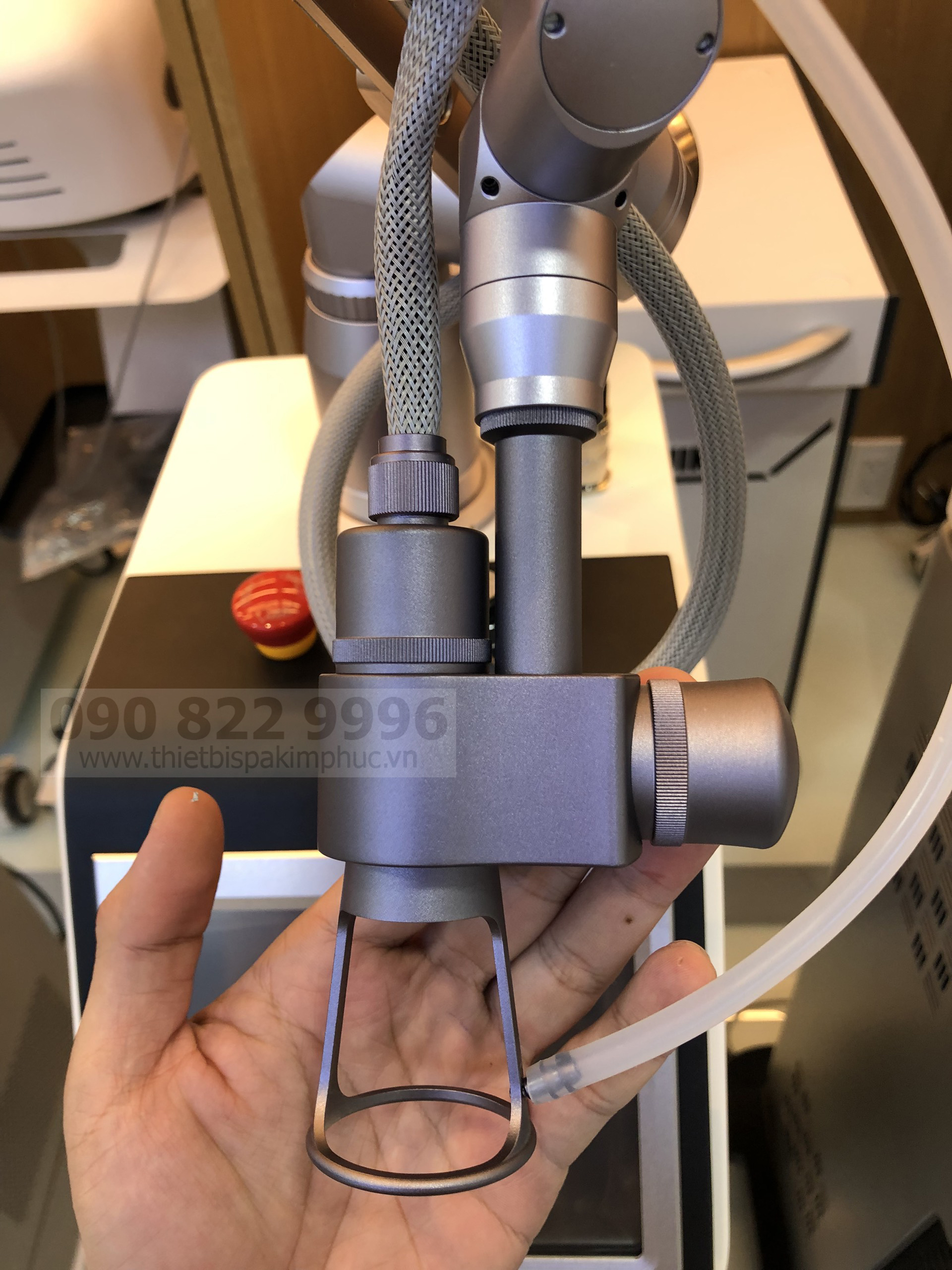 Máy Laser CO2 Fractional Trị Sẹo Rỗ C1 Skin Xel Máy Laser CO2 Fractional Trị Sẹo Rỗ C1 Skin Xel