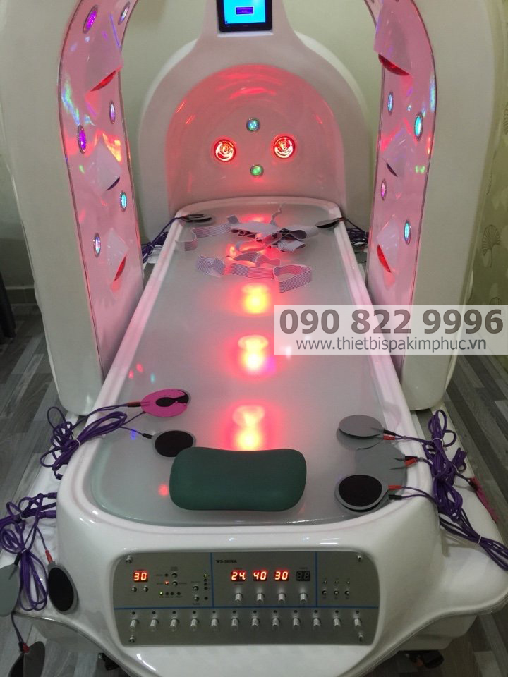 Phi Thuyền Tắm Trắng Hoàng Gia Phi Thuyền Tắm Trắng Hoàng Gia