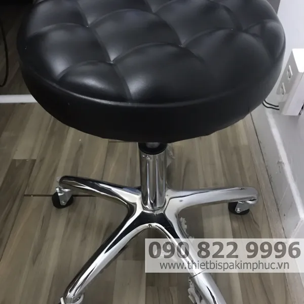 Ghế Nhân Viên Spa Chân Inox Loại Tốt