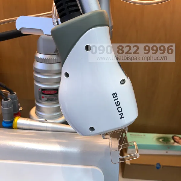 Máy Laser CO2 Fractional Trị Sẹo Rỗ Fire Xel Korea