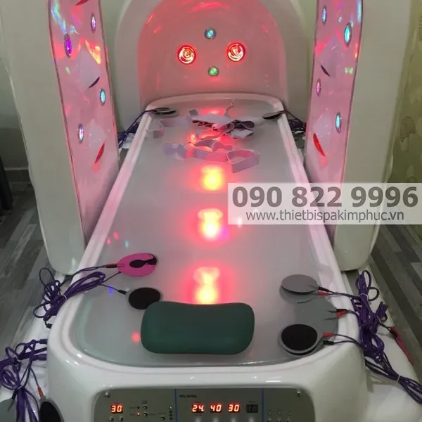 Phi Thuyền Tắm Trắng Hoàng Gia