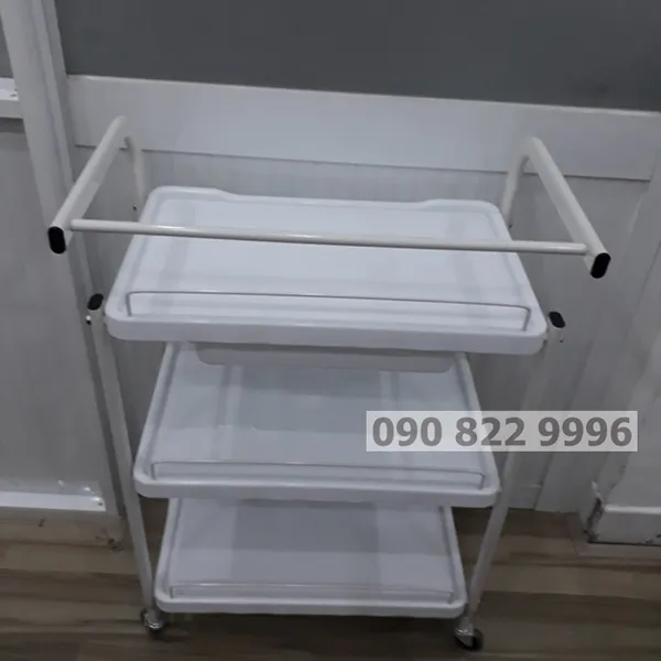 Xe Đẩy Dụng Cụ Spa Bằng Sắt 3 Tầng