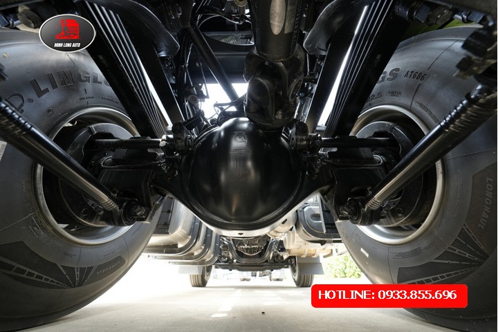 XE ĐẦU KÉO AUMAN EST FV 460