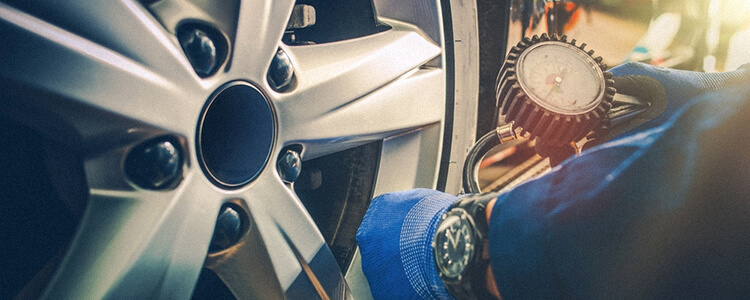 Dịch vụ hỗ trợ khi giao nhận xe kiểm tra bảo trị định kỳ Dịch vụ hỗ trợ khi giao nhận xe kiểm tra bảo trị định kỳ