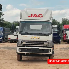 Xe Bồn Cám Trục Vít JAC – Vận Chuyển Thức Ăn Chăn Nuôi Hiệu Quả