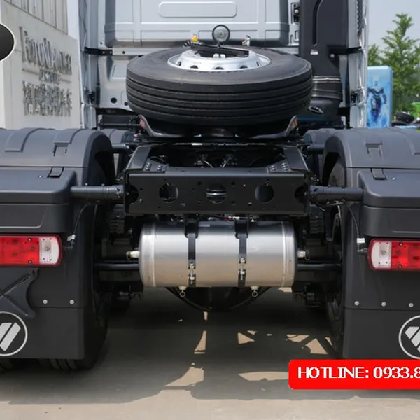 XE ĐẦU KÉO AUMAN EST FV 460