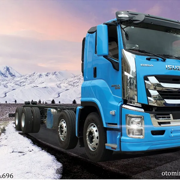 XE TẢI ISUZU GIGA 4 CHÂN