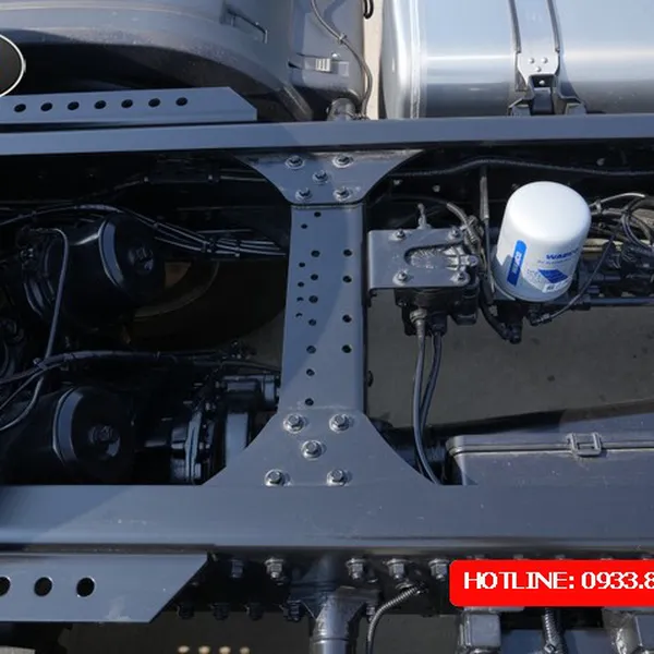 XE ĐẦU KÉO AUMAN EST FV 460