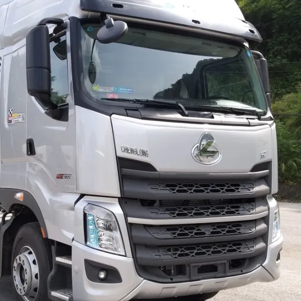 XE ĐẦU KÉO CHENGLONG 420 HP CẦU DẦU LZ4251M7DB