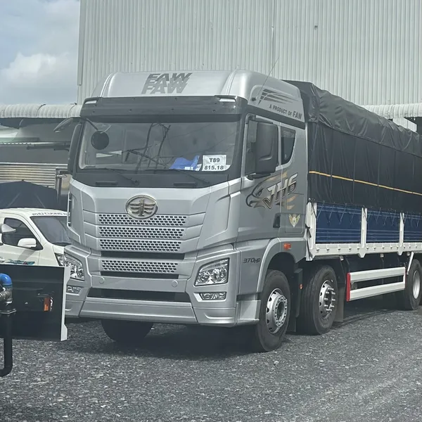 XE FAW 4 CHÂN JH6 17.9 TẤN  