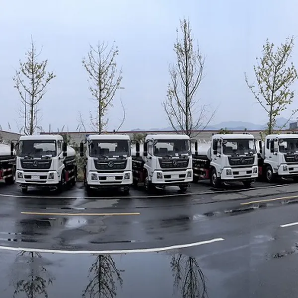 XE BỒN NƯỚC DONGFENG 9 KHỐI NHẬP KHẨU