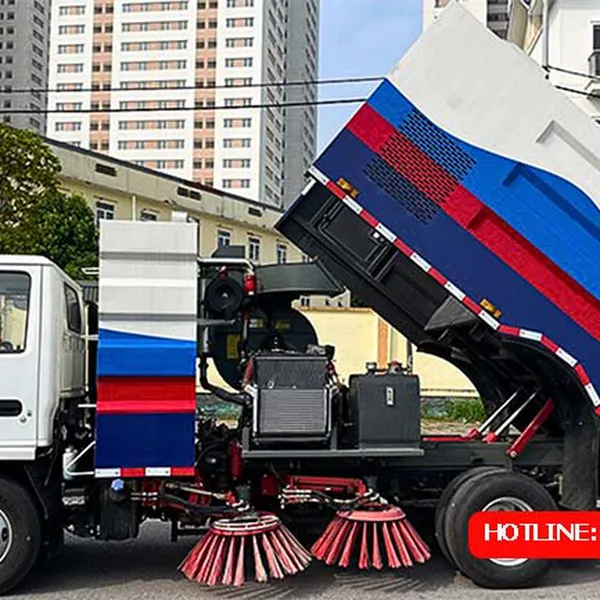 XE QUÉT ĐƯỜNG HÚT BỤI ISUZU 5.5 KHỐI NHẬP KHẨU