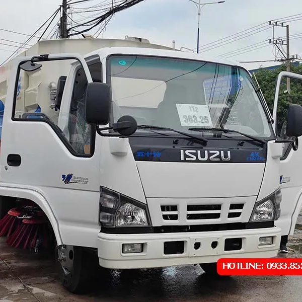 XE QUÉT ĐƯỜNG HÚT BỤI ISUZU 5.5 KHỐI NHẬP KHẨU