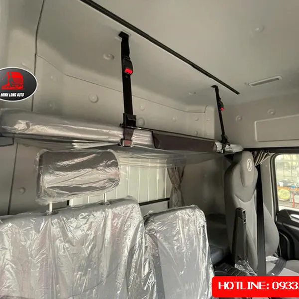 XE TẢI DONGFENG KR180 7.65 TẤN THÙNG KÍN CONTAINER