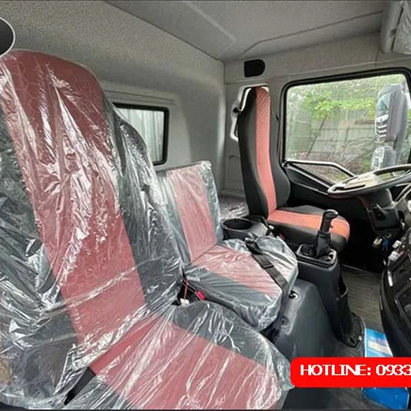 XE TẢI FAW J6L THÙNG KÍN INOX NHẬP KHẨU TẢI TRỌNG 7.5 TẤN