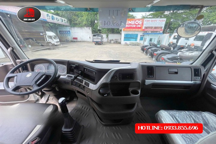 Đánh Giá Xe Bồn Thổi Chở Cám Chenglong H7 30 Khối – Có Đáng Mua Không?