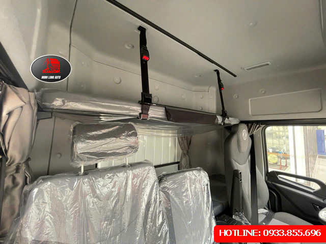 Dongfeng KR180 Thùng Kín Container 7.65 Tấn