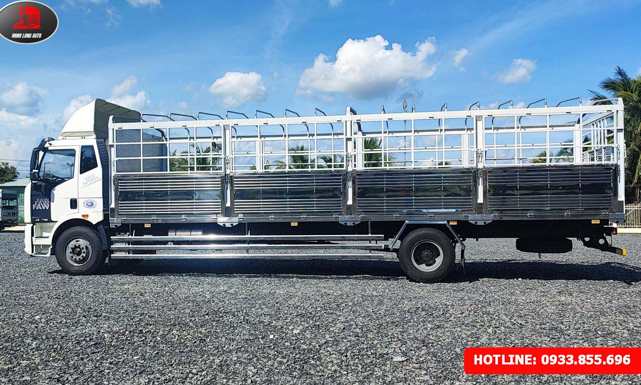 Lựa chọn hoàn hảo cho doanh nghiệp vận tải, giúp tối ưu chi phí và nâng cao hiệu quả kinh doanh. Xe tải FAW J6L thùng mui bạt nhập khẩu dài 9.7m