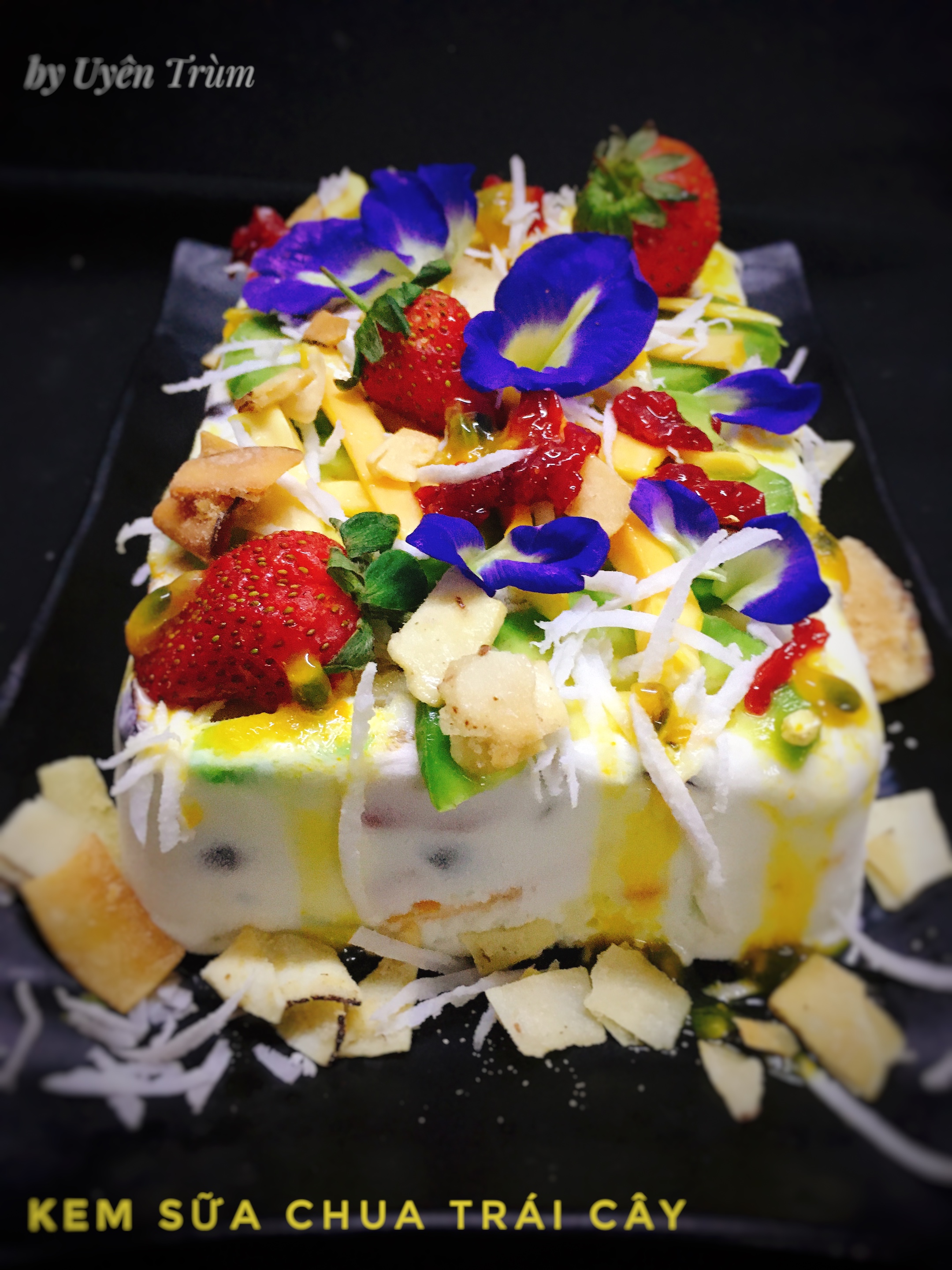 kem-sua-chua-trai-cay