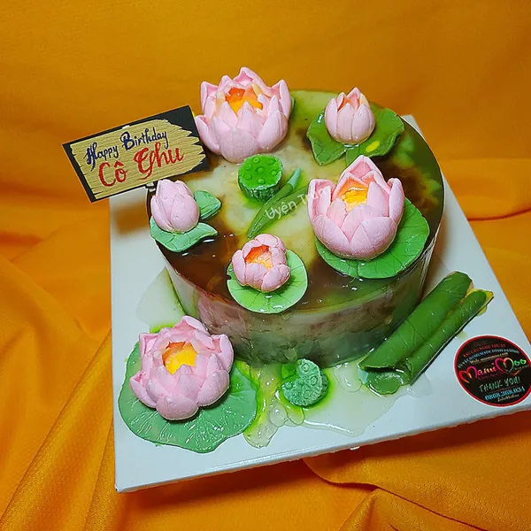 Bánh rau câu 4D mẫu hoa sen sơn thủy 20cm