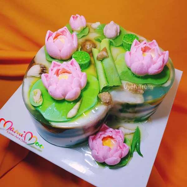Bánh rau câu 4D mẫu hoa sen sơn thủy 20cm