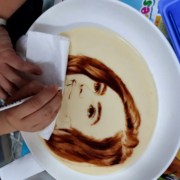 Lớp Rau Câu Vẽ Chân Dung Bằng Cọ - Không Cần Biết Vẽ