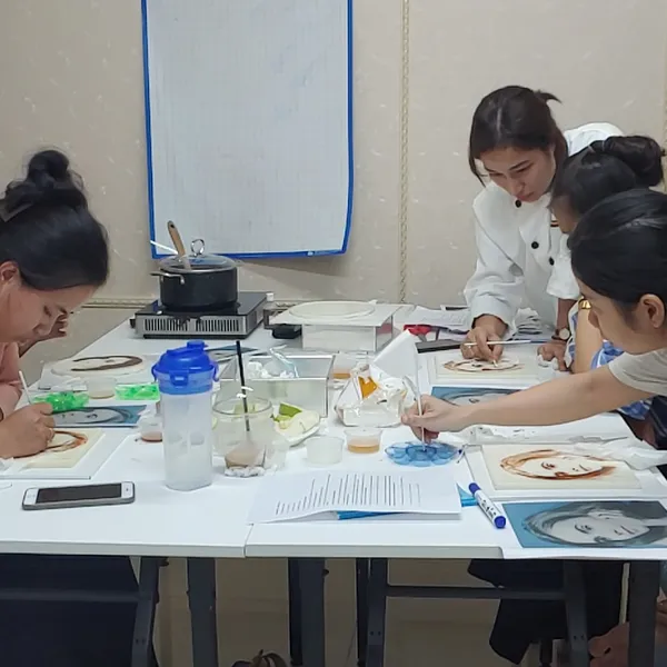 Bộ dụng cụ làm bánh rau câu vẽ chân dung set 215K