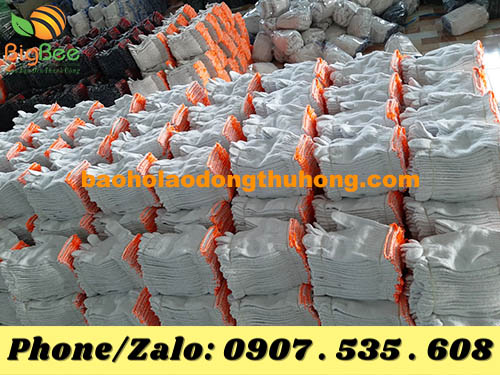 sản xuất găng tay len kem màu trắng đủ loại