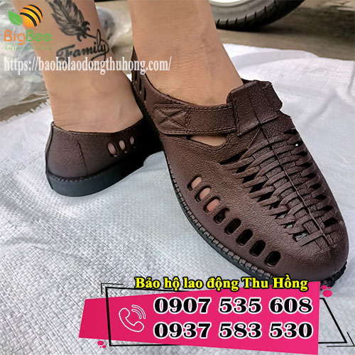 bán rẻ giày đi mưa nhựa dẻo tại TPHCM