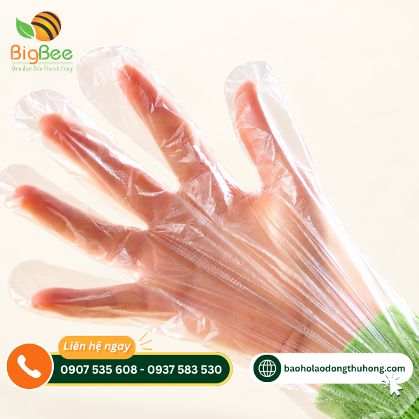 Cận cảnh găng tay nilon trong suốt vừa tay